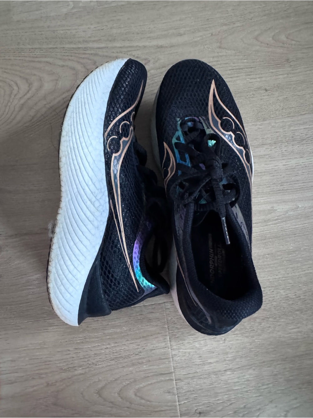 Saucony endorphin pro 3 size EU39